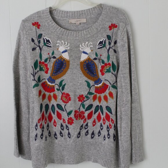 Loft Gray Embroidered Peacock Crew Neck Bell Sleeve Pullover Sweater Size S - Picture 1 of 7